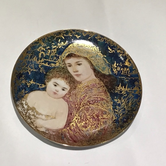 Edna Hibel “And Unto Us a Child is Given” - Picture 1 of 3